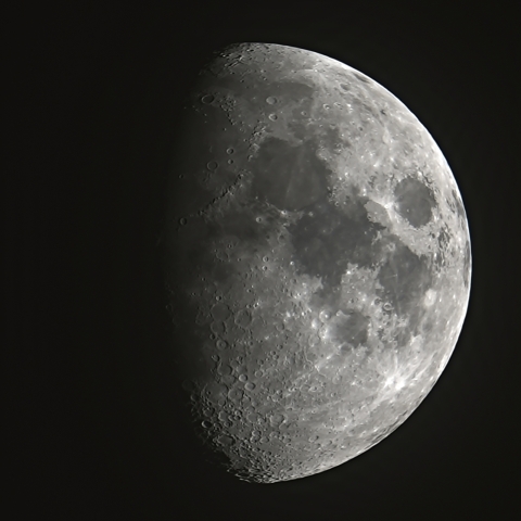 05/25の月