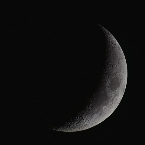 08/17の月
