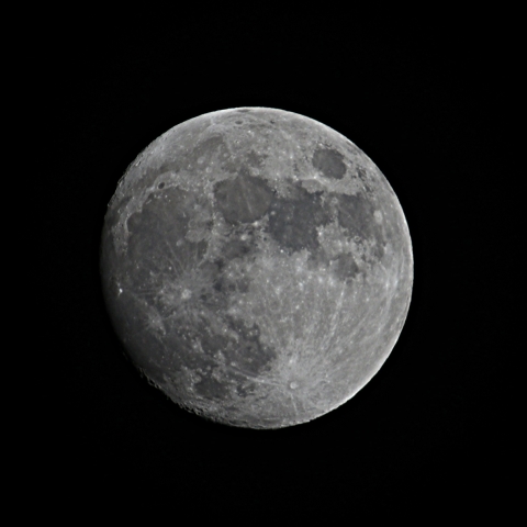 11月17日の月（月齢13）