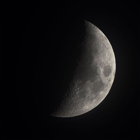 10/31の月（月齢６）