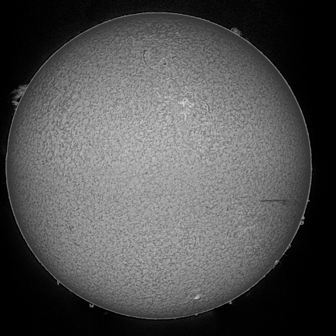 太陽　プロミネンス