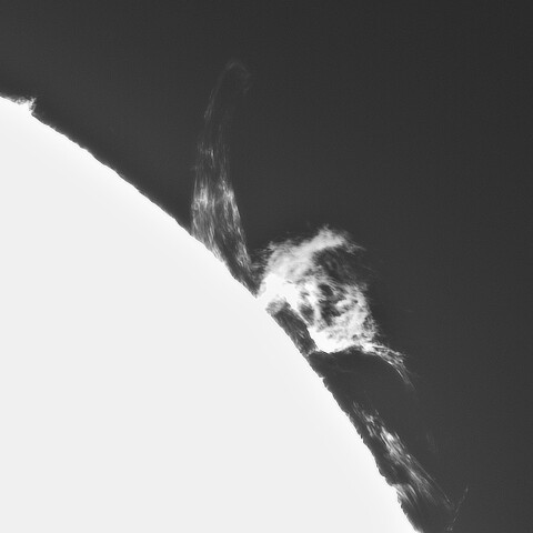 6月27日の太陽①（プロミネンス２時方向）