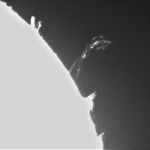 7月27日の太陽➁（プロミネンス噴出　北西縁 ）