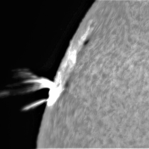 4月17日の太陽②（2993，2994フレア）