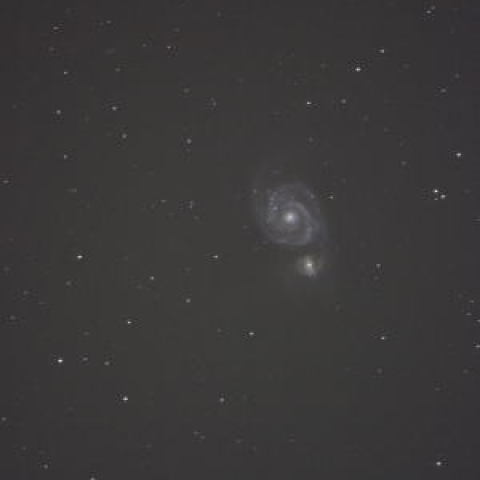 M51 (りょうけん座子持ち星雲)