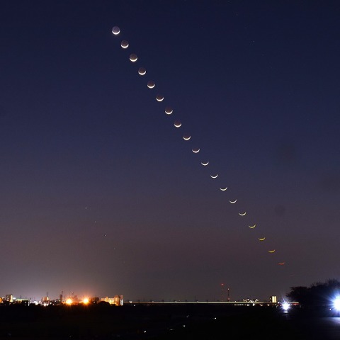 沈む月と金星 2026/3/21（連続写真5分おき）