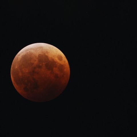 皆既月食と天王星