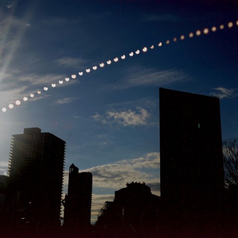 部分日食　連続写真