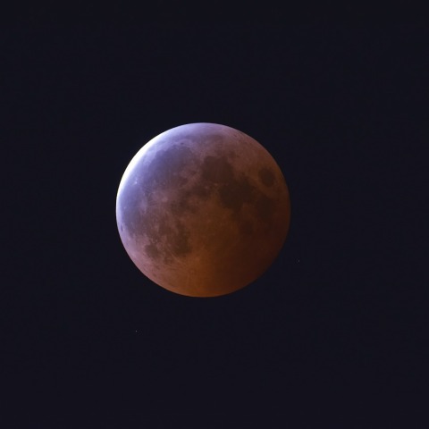 皆既月食2022/11/8　皆既終了後のターコイズフリンジ