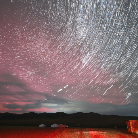 モンゴル ペルセウス流星＋オーロラ