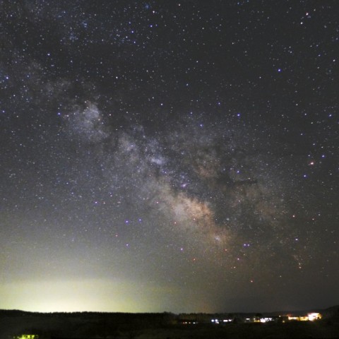 コンデジ固定撮影で写した夏の天の川