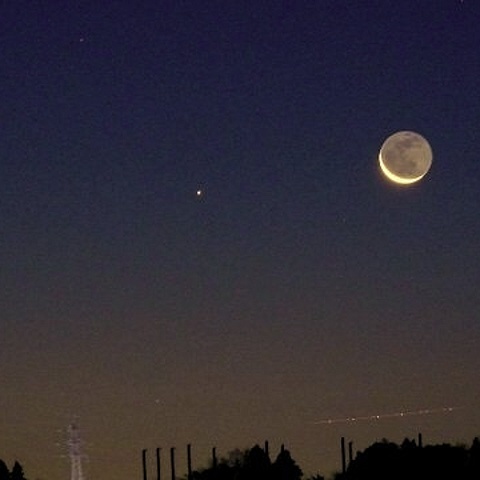 細い月と水星　