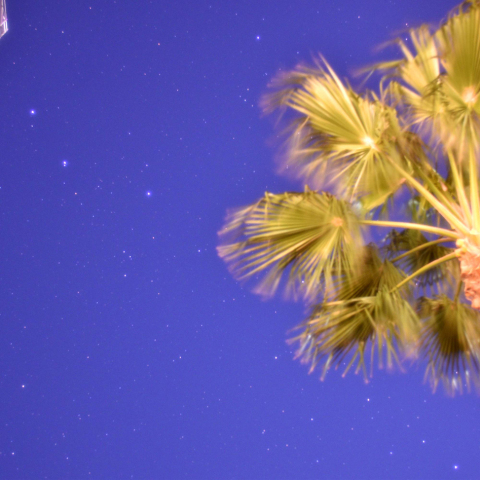 建物の影からのおおぐまからうしかい座