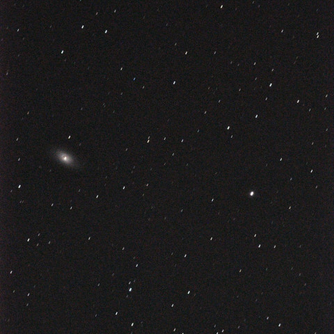 かみのけ座渦巻銀河M64