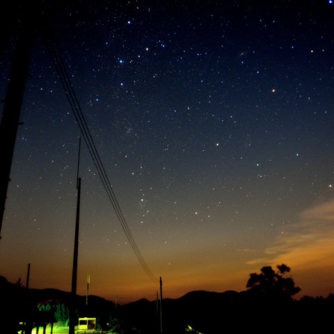 牧場の星座カシオペア、アンドロメダ、ペルセウス。