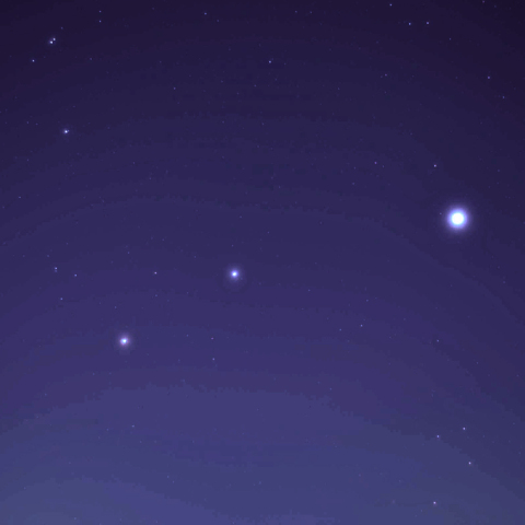 惑星火星、土星、木星集まる。