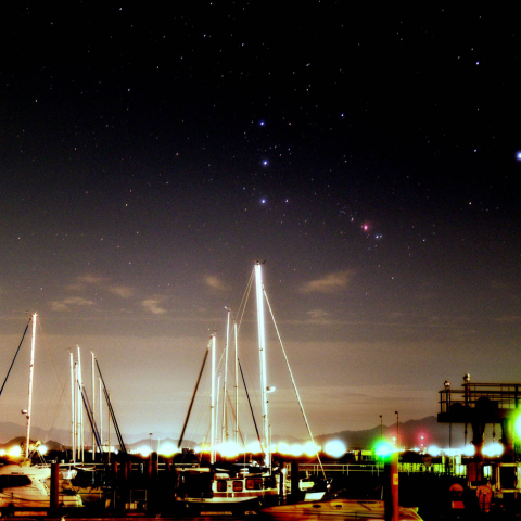 オリオン座港にのぼる