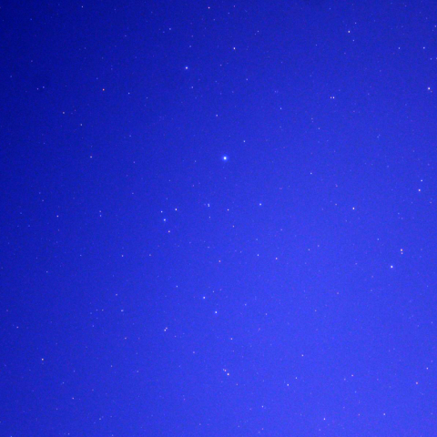 りょうけん座とかみのけ座