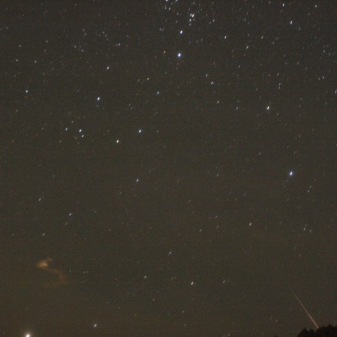 ペルセウス座流星群と流星痕