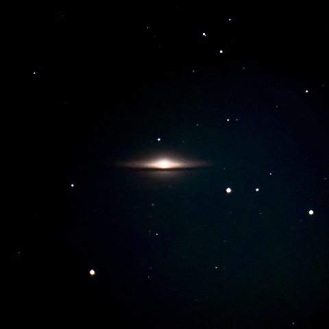 M104 ソンブレロ銀河 おとめ座