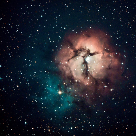 M20 三裂星雲 いて座