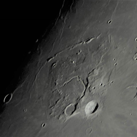 シュレーター谷