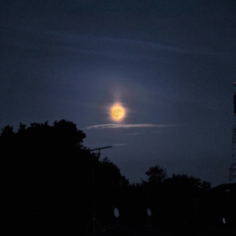 雲の粋な計らい・中秋の月