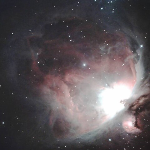 広げた羽根を包む淡い星雲get