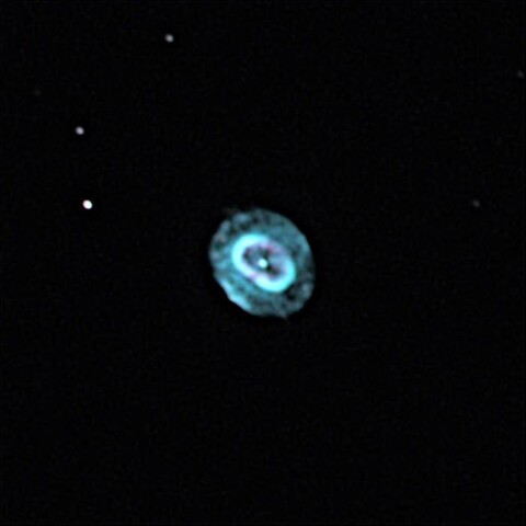 青い雪玉　NGC7662