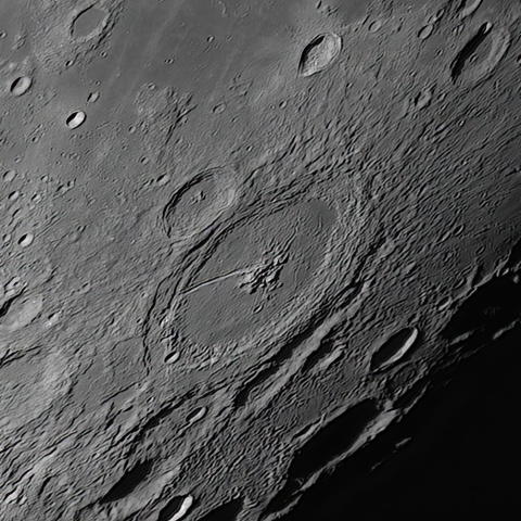 月齢16.2　ペタビウス