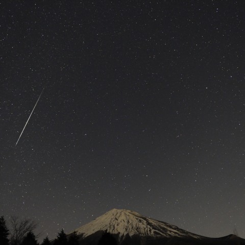 富士山と流星