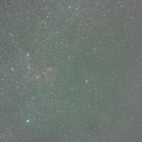 標準レンズで捕らえたHill彗星（11/21）