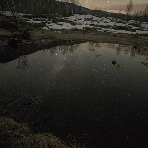 地上の星（湖面に映る天の川）