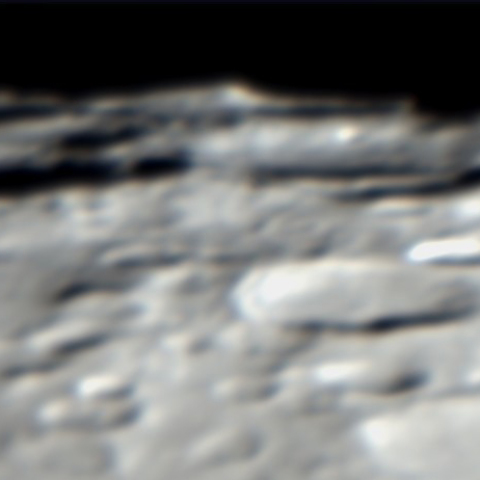 4月13日の月の外縁のクレーター群