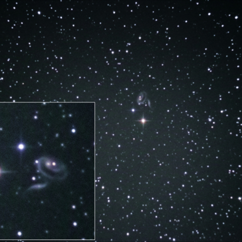 Arp 273 宇宙に咲く一輪のバラ