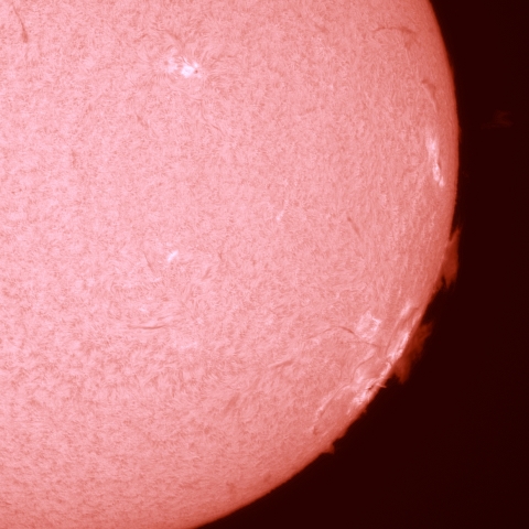 沈み行く黒点　拡大