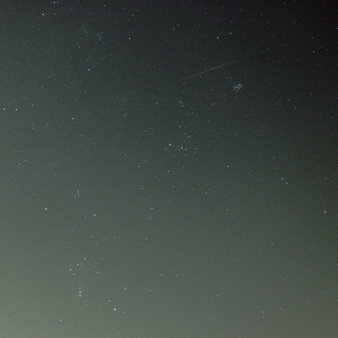 八王子で撮影したオリオン座流星群