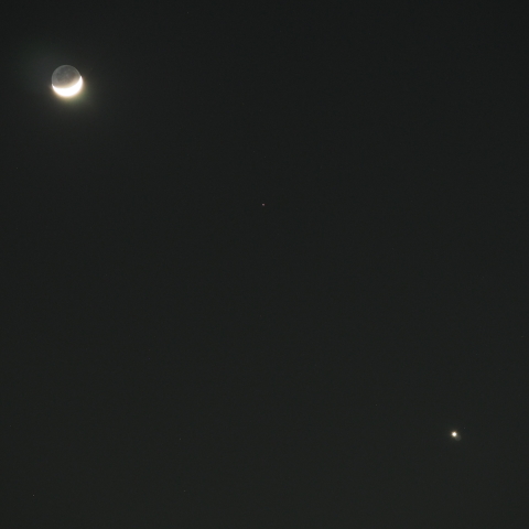 お月さまと火星金星の接近
