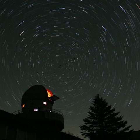 天文台のある風景
