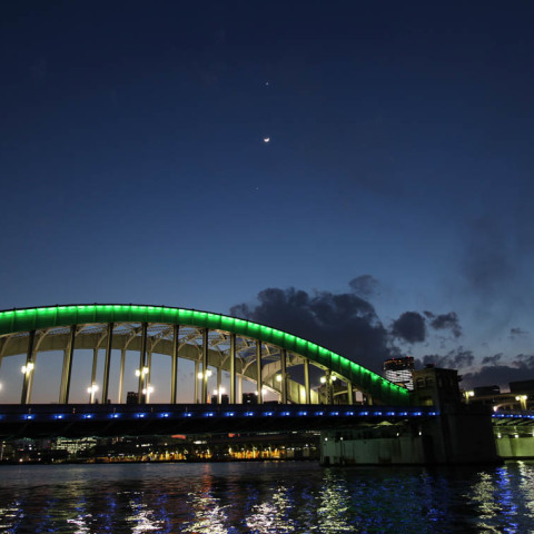 勝どき橋に架かる3天体