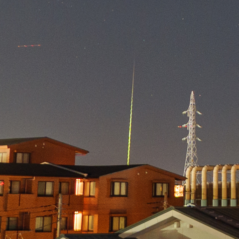 揺れる流れ星（等倍拡大）P1033163