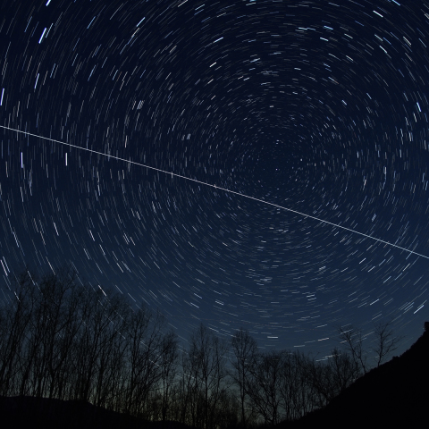 北天駆け抜けるISS