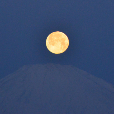スーパー・ムーンとパール富士