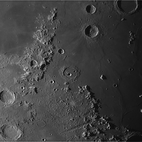 カッシニ・クレーター付近