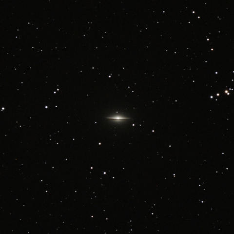 M104(ソンブレロ銀河)