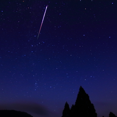 カシオペアと大流星