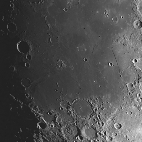 雲の海と直線壁