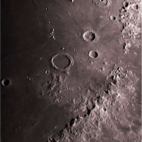 アルキメデス、アペニン山脈付近