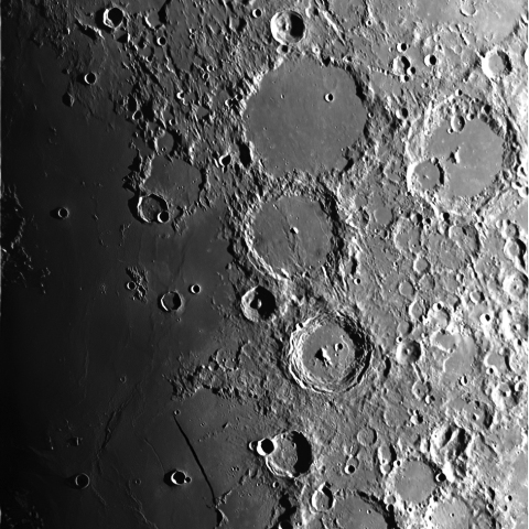 中央クレーター列