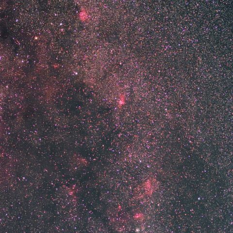 ケフェウス座からカシオペア座の星雲